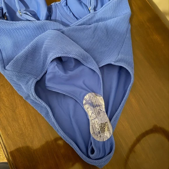 TJ Swim Bailey One Piece - Picture 3 of 4